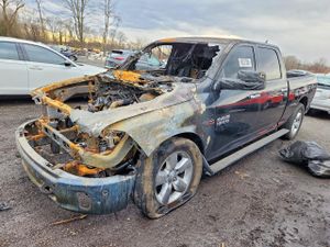 RAM 1500 SLT 3.0L 6 2015