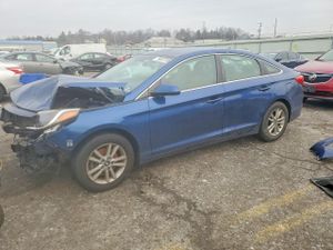 Hyundai Sonata SE 2.4L 4 2015