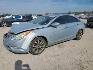 Hyundai Sonata SE 2.0L 4 2013