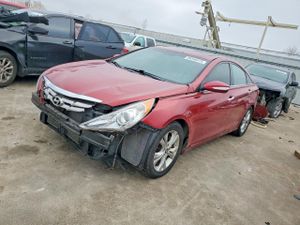 Hyundai Sonata SE 2.4L 4 2013