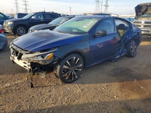 Nissan Altima SR 2.5L 4 2020