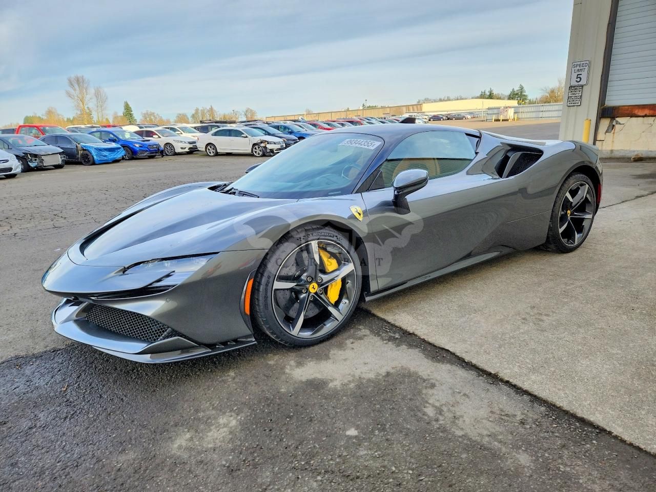 Ferrari SF90 4.0L 8 2023