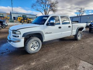 GMC Sierra C2500 HEAVY DUTY 6.6L 8 2005