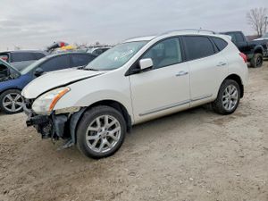 Nissan Rogue S 2.5L 4 2013