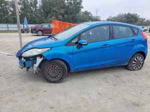 Ford Fiesta SE 1.6L 4 2013