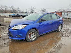 Ford Focus S 2.0L 4 2012