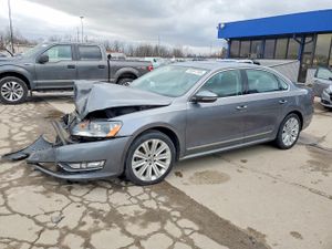 Volkswagen Passat SEL 3.6L 6 2012
