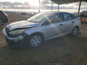 Ford Focus S 2.0L 4 2015
