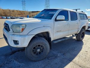 Toyota Tacoma DOUBLE CAB 4.0L 6 2015
