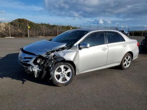 Toyota Corolla BASE 1.8L 4 2012