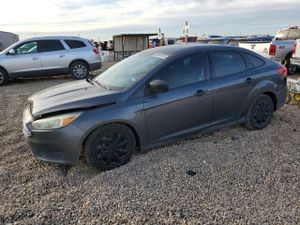 Ford Focus S 2.0L 4 2015