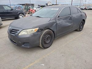 Toyota Camry BASE 2.5L 4 2011