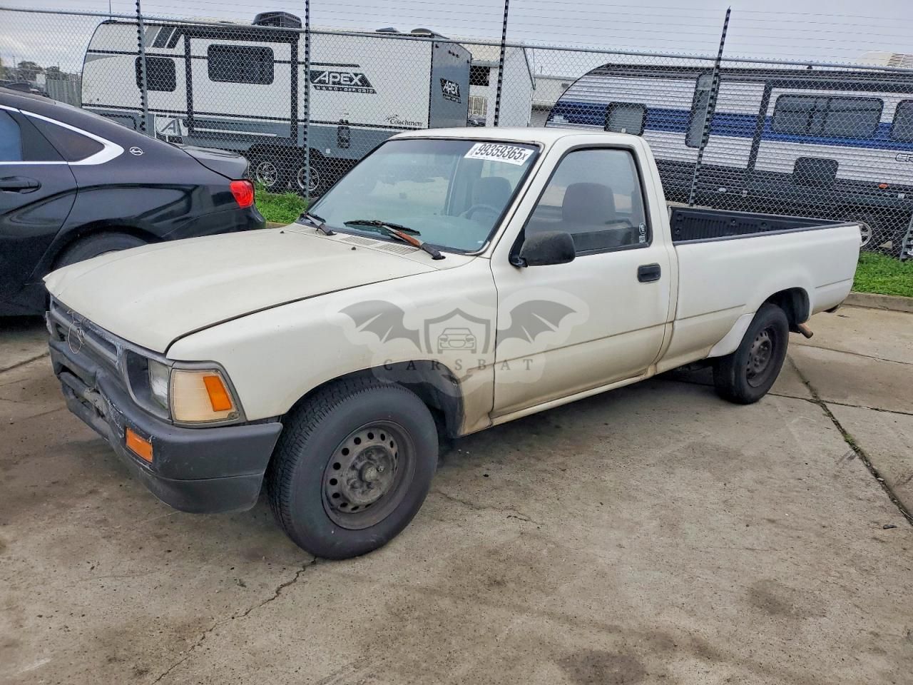 Toyota Hilux 1/2 TON LONG WHEELBASE DLX 2.4L 4 1992