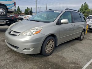 Toyota Sienna XLE 3.5L 6 2009