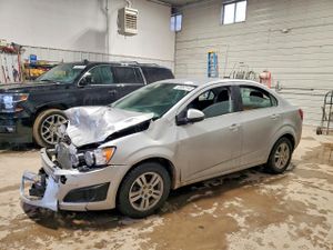 Chevrolet Aveo (Sonic) LT 1.8L 4 2015