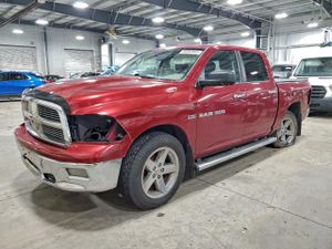 Dodge RAM SLT 5.7L 8 2012