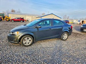Chevrolet Aveo (Sonic) LT 1.8L 4 2014