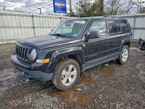 Jeep Patriot LATITUDE 2.4L 4 2015
