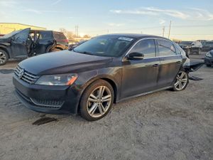 Volkswagen Passat SE 2.0L 4 2014