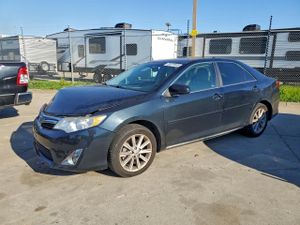 Toyota Camry SE 3.5L 6 2012