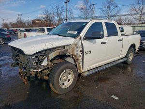 RAM 1500 ST 5.7L 8 2015