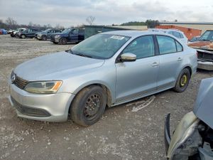 Volkswagen Jetta SE 1.8L 4 2014
