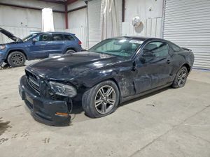 Ford Mustang 3.7L 6 2013