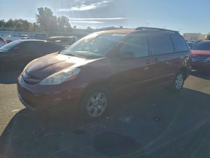 Toyota Sienna CE 3.5L 6 2007