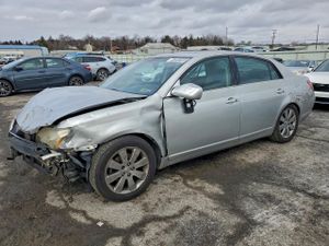 Toyota Avalon XL 3.5L 6 2005