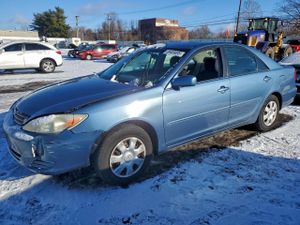 Toyota Camry LE 2.4L 4 2004