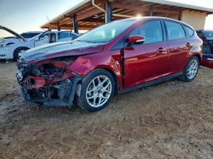 Ford Focus SE 2.0L 4 2015