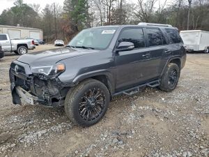 Toyota 4Runner SR5 4.0L 6 2015