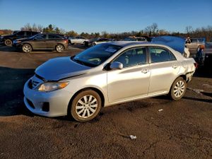 Toyota Corolla BASE 1.8L 4 2013