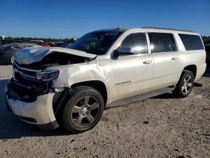 Chevrolet Suburban C1500 LT 5.3L 8 2015
