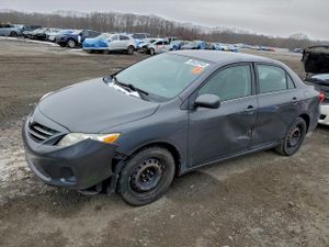 Toyota Corolla BASE 1.8L 4 2013