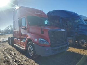 Freightliner Cascadia 14.8L 6 2011