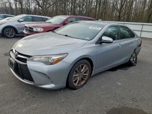 Toyota Camry LE 2.5L 4 2015
