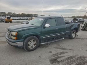 Chevrolet Silverado 1500 C1500 4.8L 8 2006