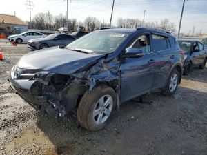 Toyota Rav4 XLE 2.5L 4 2014