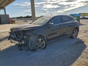 Mercedes-Benz GLA 250 2.0L 4 2015