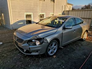 Volvo S60 T5 2.5L 5 2014