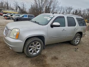 GMC Yukon DENALI 6.2L 8 2011