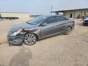 Hyundai Sonata SE 2.0L 4 2013