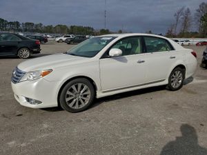 Toyota Avalon BASE 3.5L 6 2011