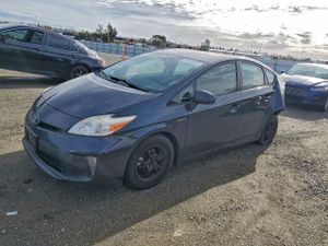 Toyota Prius 1.8L 4 2015