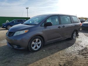 Toyota Sienna 3.5L 6 2013