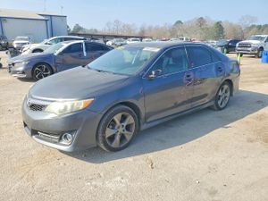 Toyota Camry SE 3.5L 6 2012