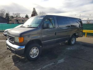 Ford Econoline E350 SUPER DUTY WAGON 5.4L 8 2005