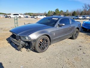 Ford Mustang 3.7L 6 2013