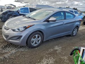 Hyundai Elantra SE 1.8L 4 2014